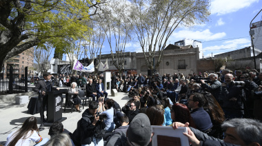 Kicillof encabezó en La Plata el acto por el 50° aniversario de la Noche de los Lápices