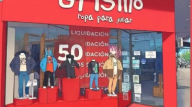 Cierra un local de ropa infantil y lanzó un 40% de descuento en la línea de verano