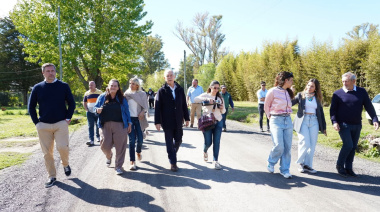 Alak inauguró la obra de mejorado de calle en 136 entre 428 y 438 de El Rincón