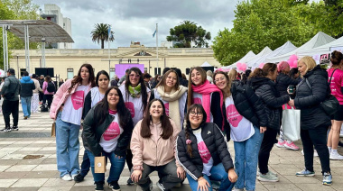 Más de 600 mujeres participaron de una actividad por el cáncer de mama en La Plata