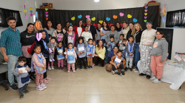 Alak recorrió las obras realizadas en el Jardín de Infantes Municipal N° 6 de Ringuelet