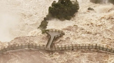 Cerraron dos circuitos de las Cataratas del Iguazú ante el aumento del caudal del río