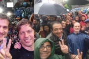 Dirigentes peronistas de La Plata dijeron presente en la masiva movilización por los 20 años de la asunción de Néstor Kirchner