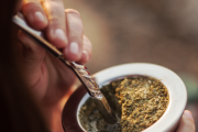 Argentina de exportación: el INTI trabaja para llevar la yerba mate a más países