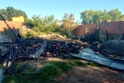 Una familia de La Plata sufrió el incendio de su vivienda y los vecinos lanzaron una campaña para juntar donaciones