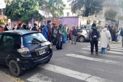 En la Escuela Secundaria N°8 de La Plata realizaron un "mantazo" para reclamar por la "falta de gas"