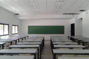 Comenzó la primera jornada del paro de 48 horas de los docentes y no docentes universitarios en La Plata