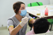 La Secretaría de Salud de La Plata llevó a cabo jornadas de vacunación y chequeos en diversos barrios