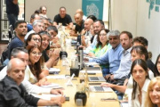 El gobierno bonaerense convocó a los gremios estatales a una reunión paritaria