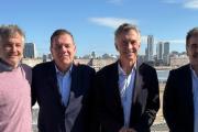 Macri visitó Balcarce y Mar del Plata y deslizó la posibilidad de una coalición entre el Pro, La Libertad Avanza y la UCR