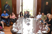 Alak se reunió con autoridades provinciales para avanzar en la reurbanización de El Mercadito