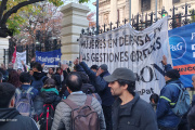 Trabajadores de Madygraf se movilizaron al Senado bonaerense para exigir la expropiación definitiva de la fábrica