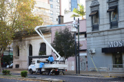“Ciudad Limpia” llegó a más escuelas, plazas y comercios de La Plata