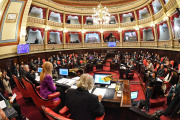 Con desempate de Magario, el Senado aprobó la reelección indefinida de los legisladores