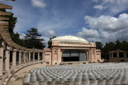 Invertirán casi 10 mil millones de pesos en la restauración del Teatro del Lago de La Plata
