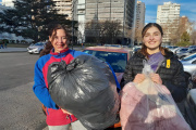 La colecta de ropa de abrigo de La Plata Solidaria recibió gran apoyo y ya piensan en el Día del Niño