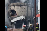 El fiscal que investiga el incendio en el depósito de electrodomésticos de La Plata informó que "hay una sola casa que tiene daños importantes"