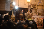 Alak participó de un homenaje a Evita en la Iglesia de La Plata donde "la abanderada de los humildes" se casó con Perón