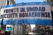 Docentes bonaerenses piden aumento salarial para el mes de agosto
