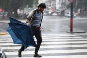 Elevaron el nivel de alerta por lluvias y tormentas en La Plata