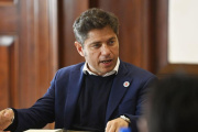 "Persiguen a periodistas por desnudar una trama de corrupción", aseguró Kicillof