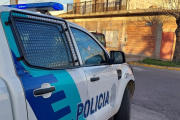 Una chica de 13 años y una bebe fueron impactadas por un menor de 15 que hacía "wheelie" con su moto en La Plata