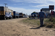 La Provincia intervino en el conflicto entre la Cooperativa Defensores de Agricultores Ltda y transportistas