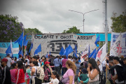 Organizaciones sociales se movilizaron en La Plata: "La única respuesta del gobierno nacional es más represión"