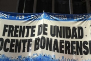 Docentes bonaerenses pidieron la reapertura de paritarias a la Provincia