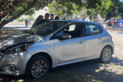 Un automovilista sufrió un episodio cardíaco y embistió las instalaciones del puesto de comidas "El Pulpito” en La Plata