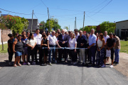 Alak inauguró una obra vial en Lisandro Olmos