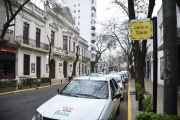 Con un pedido de aumento en la tarifa de taxi esperando hace un año, el Concejo Deliberante de La Plata vuelve a sesionar