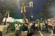 El arzobispo de La Plata encabezó el tradicional Viacrucis por la Paz