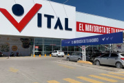 Clausuraron el supermercado mayorista Vital por vender alimentos en mal estado