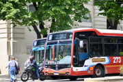 La empresas de colectivos levantarán la reducción de servicios de manera gradual