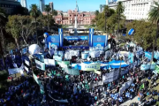 La CGT marchó por el Día del Trabajador junto a movimientos sociales y curas villeros