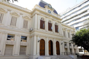 Los no docentes universitarios de la UNLP realizan un paro este viernes
