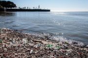 La Provincia presentó ante la Justicia un plan de obras para sanear la cuenca del Río de la Plata