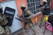 Hubo más de cien allanamientos simultáneos en un megaoperativo contra la ciberpedofilia