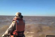 Encontraron un cuerpo en Uruguay y analizan si pertenece a uno de los pescadores desaparecidos en el Río de la Plata