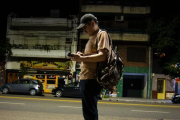 Un informe señala que 86,1% cree que su salario pierde contra la inflación