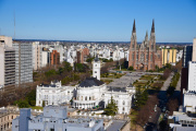 Vacaciones de invierno: la Municipalidad ofrece recorridos guiados gratuitos en La Plata