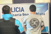 La Policía detuvo a un hombre en La Plata acusado de apuñalar a su pareja