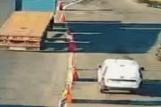 Violencia en Autopista Buenos Aires - La Plata: atacó a inspectores, les robó y se fugó