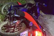 Una moto Honda Wave impactó contra un árbol en Berisso y hubo una víctima fatal