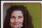 Buscan a una mujer de 62 años en La Plata, vista por última vez en calle 90