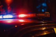 Detuvieron a un policía en La Plata acusado de herir de bala a su pareja y suegro