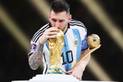 Gimnasia y Estudiantes se hicieron eco del retiro de Messi de la Selección Argentina