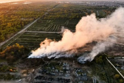Un incendio en Sarandí afectó la visibilidad en la Autopista Buenos Aires La Plata