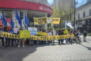 Vecinos y organizaciones se manifestaron en La Plata contra Mercado Libre